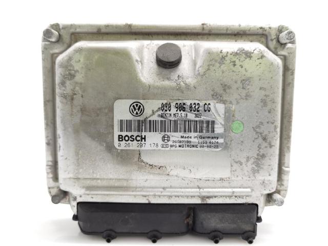 Módulo de direção (Centralina eletrônica) de motor 030906032CG VAG