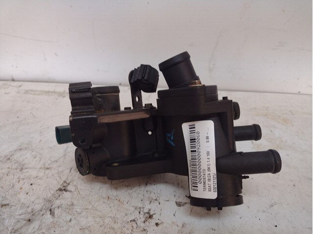 Flange do sistema de esfriamento (união em T) 032121121J VAG