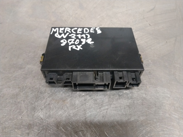 Módulo de direção (Centralina eletrônica) de abertura de tampa de porta-malas (de 3ª/5ª porta traseira) 0355455432 MERCEDES