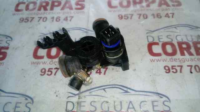 Flange do sistema de esfriamento (união em T) 037121133F VAG