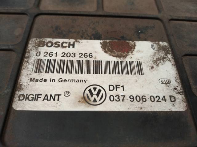 Módulo de direção (Centralina eletrônica) de motor 037906024D VAG