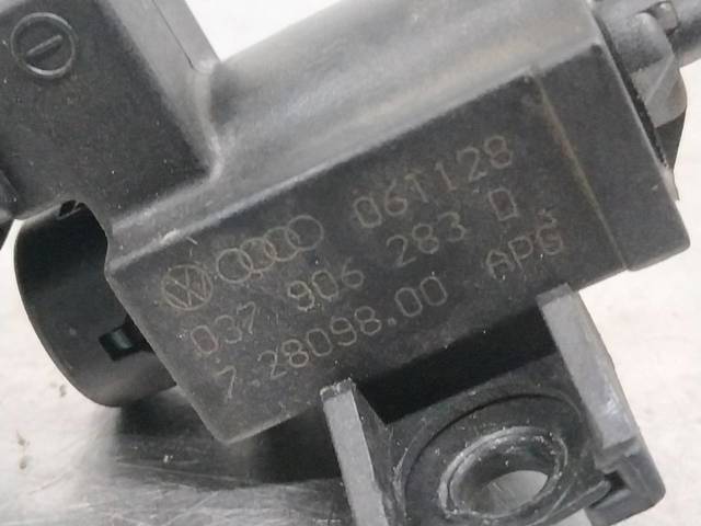Válvula de comutação do sistema de fornecimento de ar 037906283D VAG
