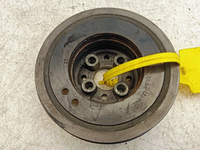 Polia de cambota 038105243F VAG