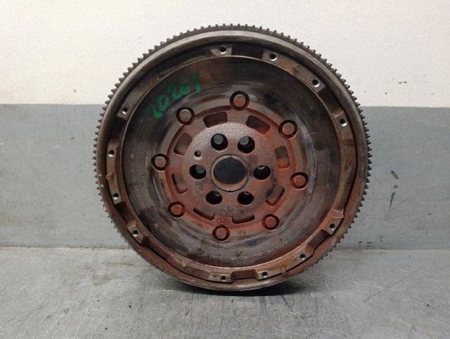 Volante de motor 038105264J VAG