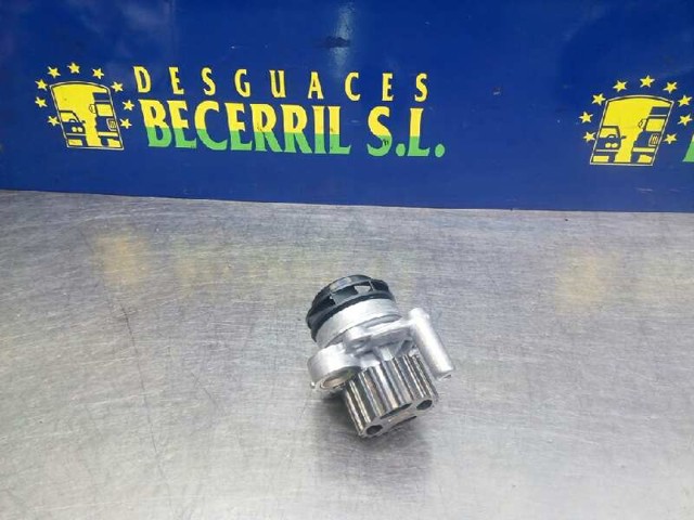 Bomba de água (bomba) de esfriamento 038121011A VAG