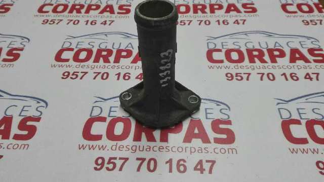 Flange do sistema de esfriamento (união em T) 038121121 VAG