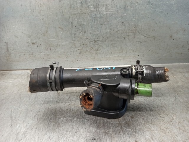 Flange do sistema de esfriamento (união em T) 038121132C VAG