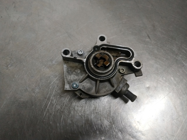 Bomba a vácuo 038145101B VAG