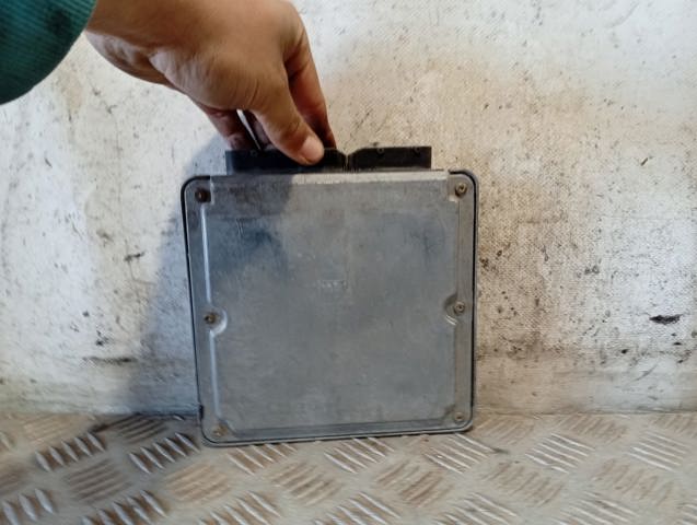 Módulo de direção (Centralina eletrônica) de motor 038906019AM VAG
