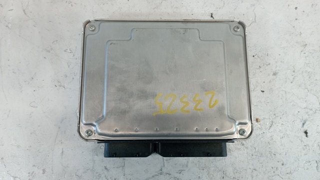 Módulo de direção (Centralina eletrônica) de motor 038906019KE VAG