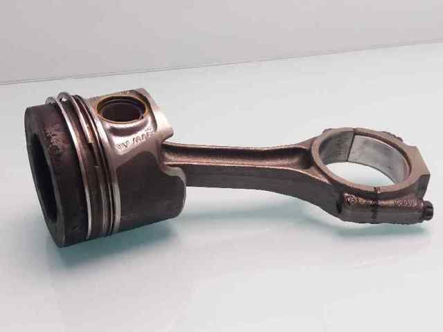Pistão (kit para um motor), 2ª reparação ( + 0,50) 038J VAG
