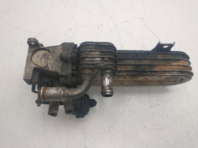 Radiador do sistema EGR de recirculação dos gases de escape 03G131513K MITSUBISHI