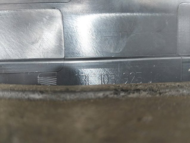 Tampa de motor decorativa 03L103925J VAG