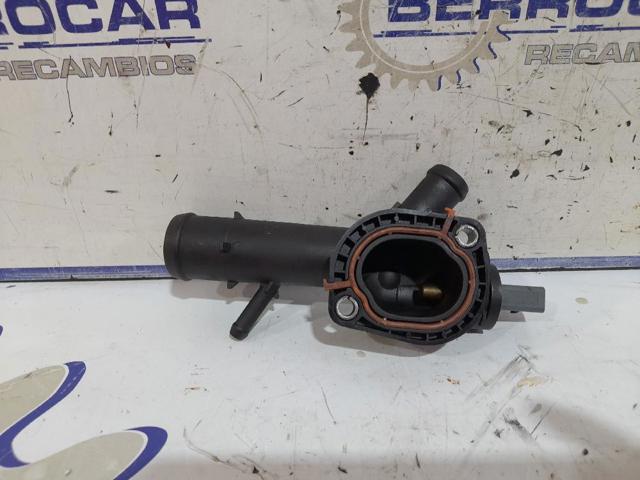 Flange do sistema de esfriamento (união em T) 03L121131F VAG