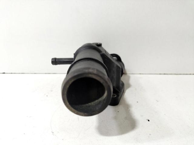 Flange do sistema de esfriamento (união em T) 03L121132 VAG