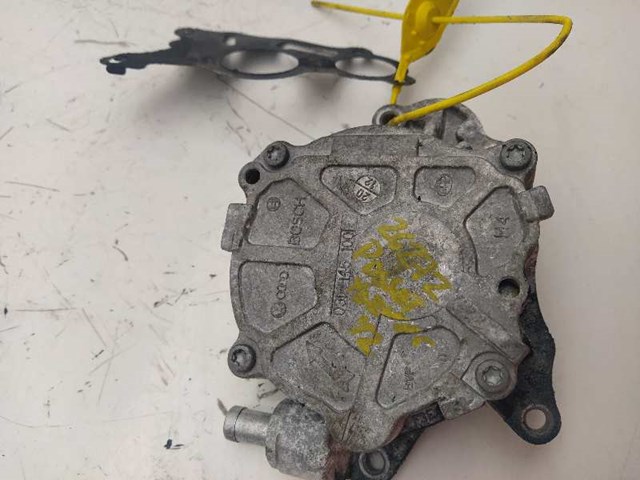 Bomba a vácuo 03L145100 VAG