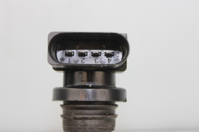 Bobina de ignição 0401S00400 VAG