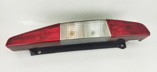 Lanterna traseira direita 040600999000 FIAT
