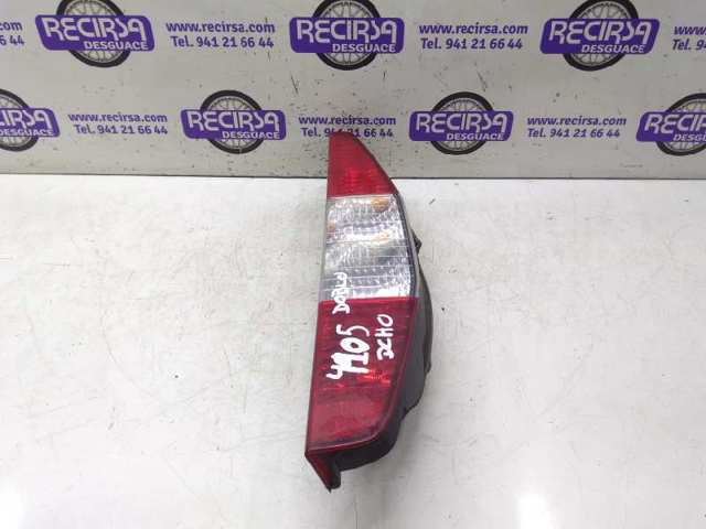 Lanterna traseira direita 040600999000 FIAT