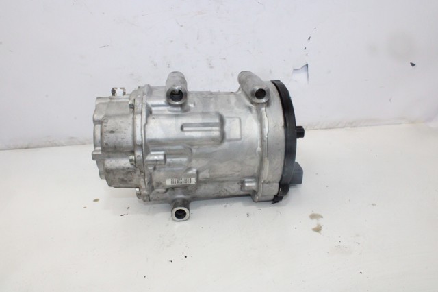 Compressor de aparelho de ar condicionado 0424001101 TOYOTA