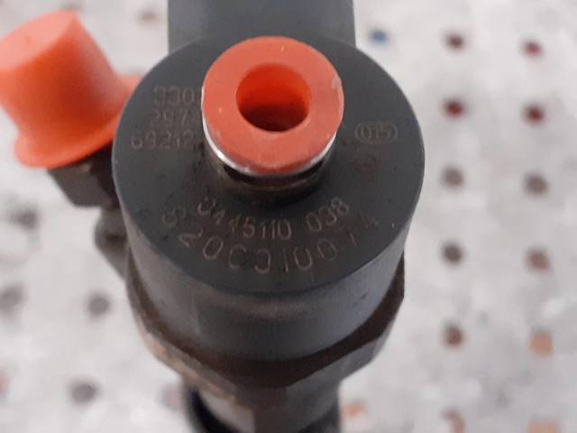 Injetor de injeção de combustível 0445110038 RENAULT