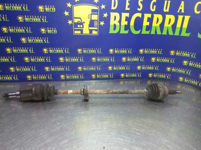 Semieixo (acionador) dianteiro direito 04668420AB CHRYSLER