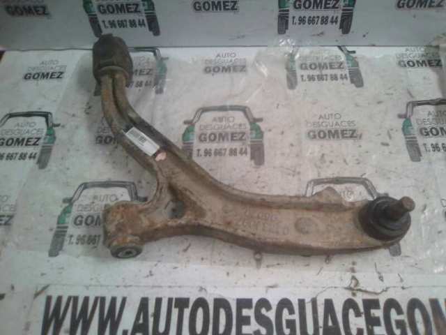 Braço oscilante inferior esquerdo de suspensão dianteira 04694761AC CHRYSLER