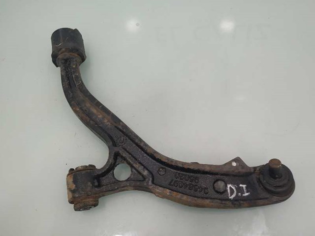 Braço oscilante inferior esquerdo de suspensão dianteira 04694761AC CHRYSLER