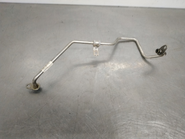 Tubo (mangueira) de fornecimento de óleo de turbina 04E145140L VAG