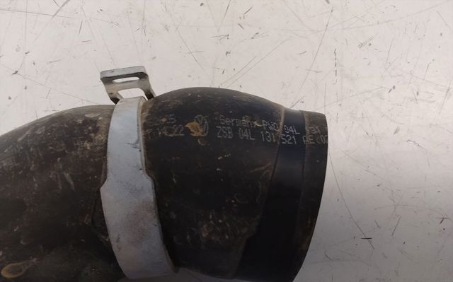 Mangueira (cano derivado) de radiador EGR, linha de combustível de retorno 04L131521 VAG