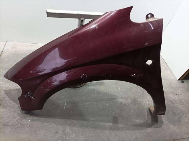 Pára-lama dianteiro esquerdo para Chrysler Voyager RG, RS
