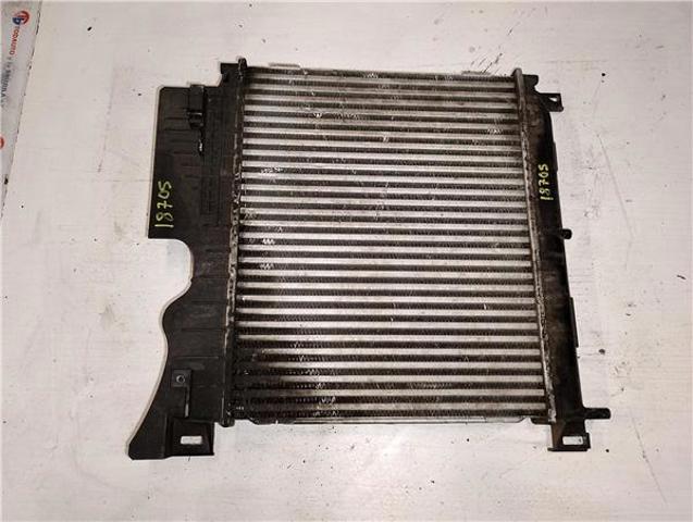 Radiador de esfriamento de motor 05142488AA CHRYSLER