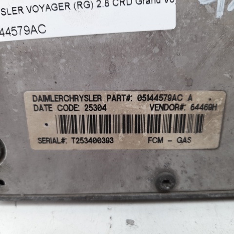 Módulo de direção (Centralina eletrônica) de motor 05144579AC CHRYSLER