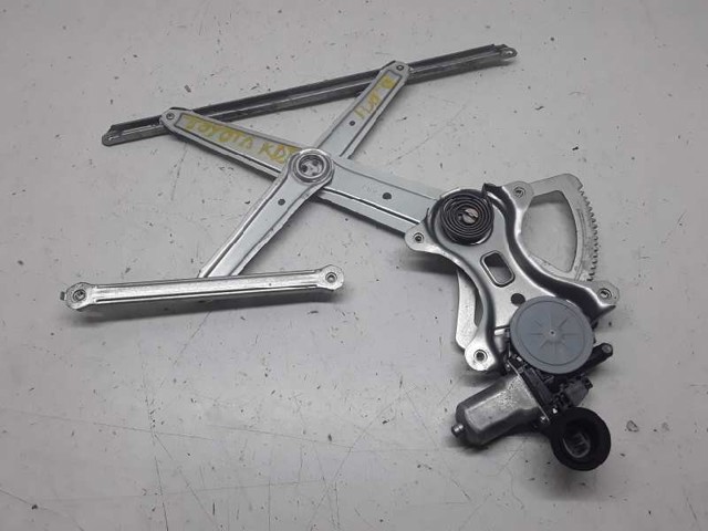 Motor de acionamento de vidro da porta dianteira direita 0620401760 TOYOTA