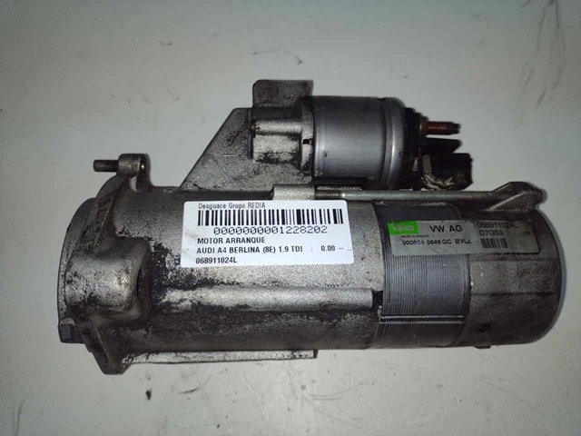 068911024L VAG