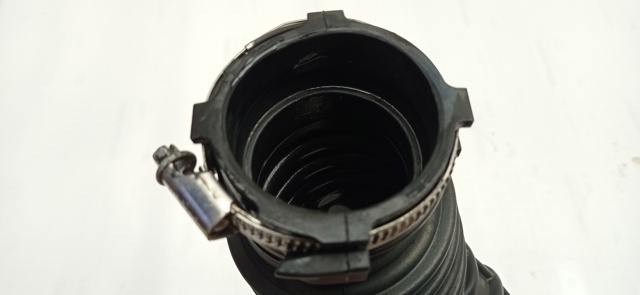 Cano derivado de ar, saída de filtro de ar 06H129629 VAG