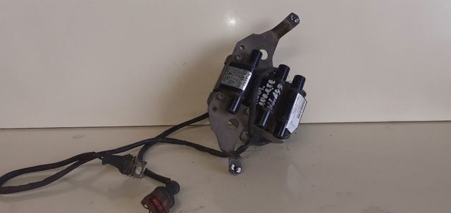 Bobina de ignição 078905101A VAG