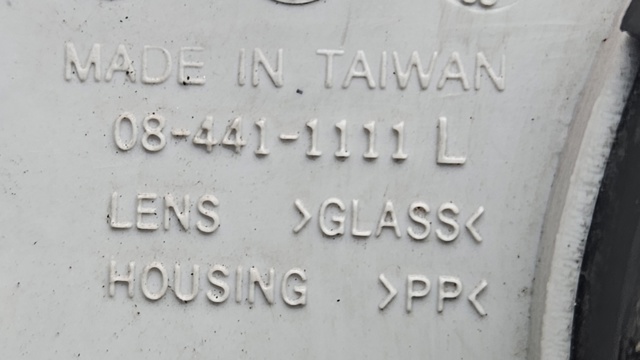 084411111L VAG