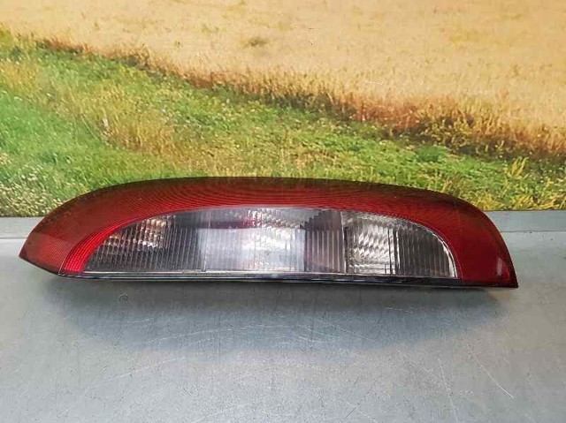 Lanterna traseira direita 09114337 OPEL