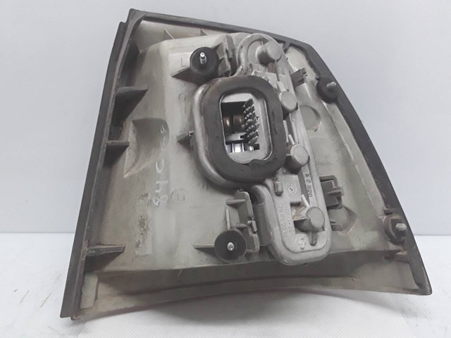 Lanterna traseira esquerda 09117402 OPEL