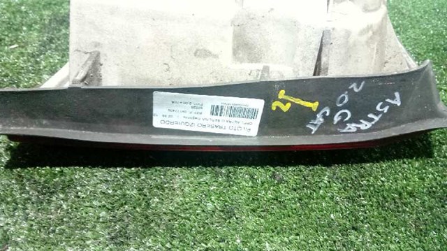 Lanterna traseira esquerda 09117439 OPEL
