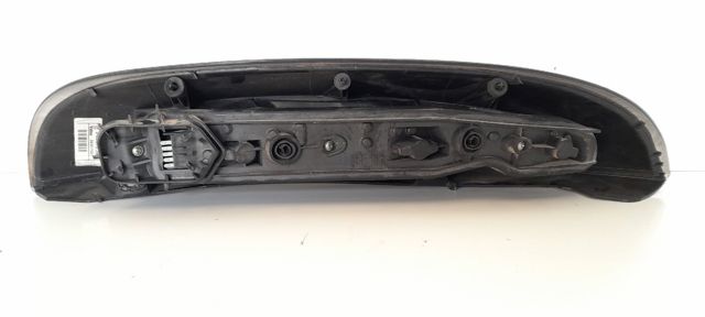 Lanterna traseira direita 09196364 OPEL