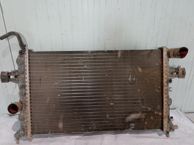 Radiador de esfriamento de motor 09202503 OPEL