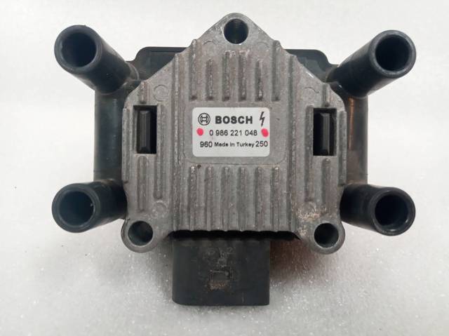 Bobina de ignição 0986221048 VAG