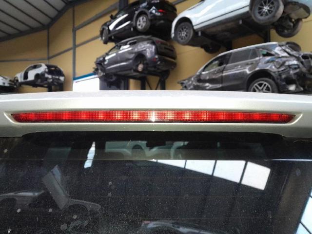 Sinal de parada traseiro adicional 0999068901 MERCEDES