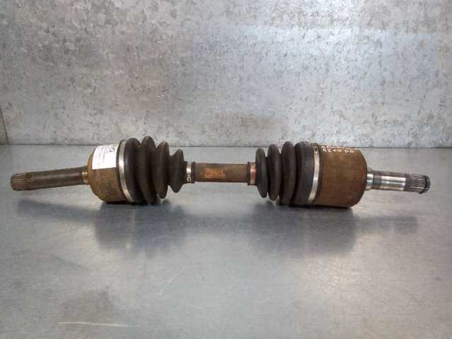 Semieixo (acionador) dianteiro direito 0K01225500A HYUNDAI