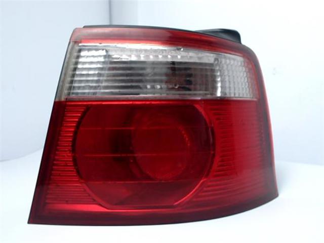 Lanterna traseira direita externa 0K2JB51150 HYUNDAI