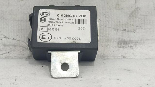 0K2NC677B0 Hyundai/Kia