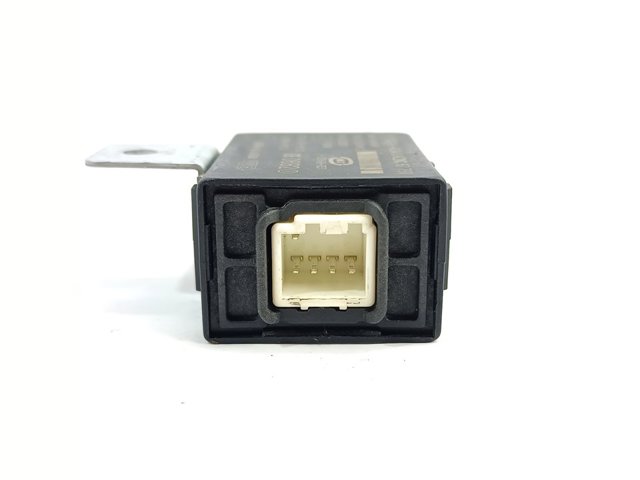 0K2NC677B0 Hyundai/Kia