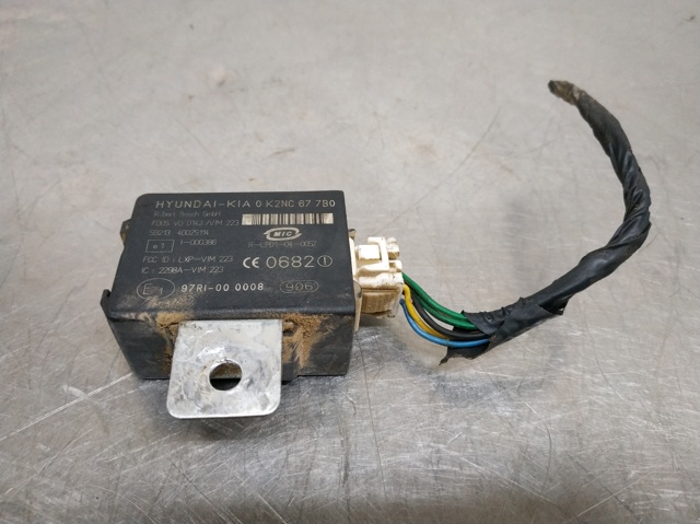 0K2NC677B0 Hyundai/Kia